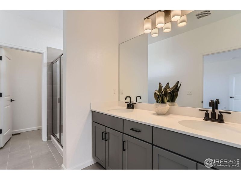 Furnished interior view inside a new home in Country Club Reserve, Fort Collins (Image 4). Furnished interior view inside a new home in Country Club Reserve, Fort Collins (Image 4).