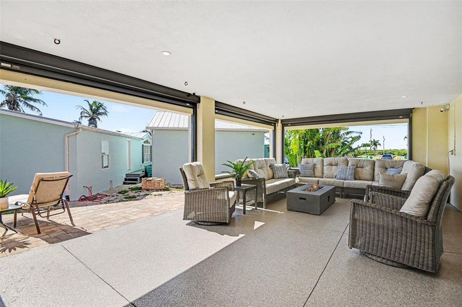 Exterior details and patio area of a home in , Punta Gorda (Image 19).