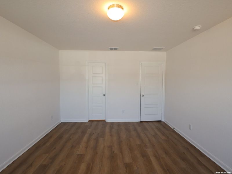 Spacious, unfurnished interior of a new home in Jordan's Ranch, San Antonio (Image 30). Spacious, unfurnished interior of a new home in Jordan's Ranch, San Antonio (Image 30).