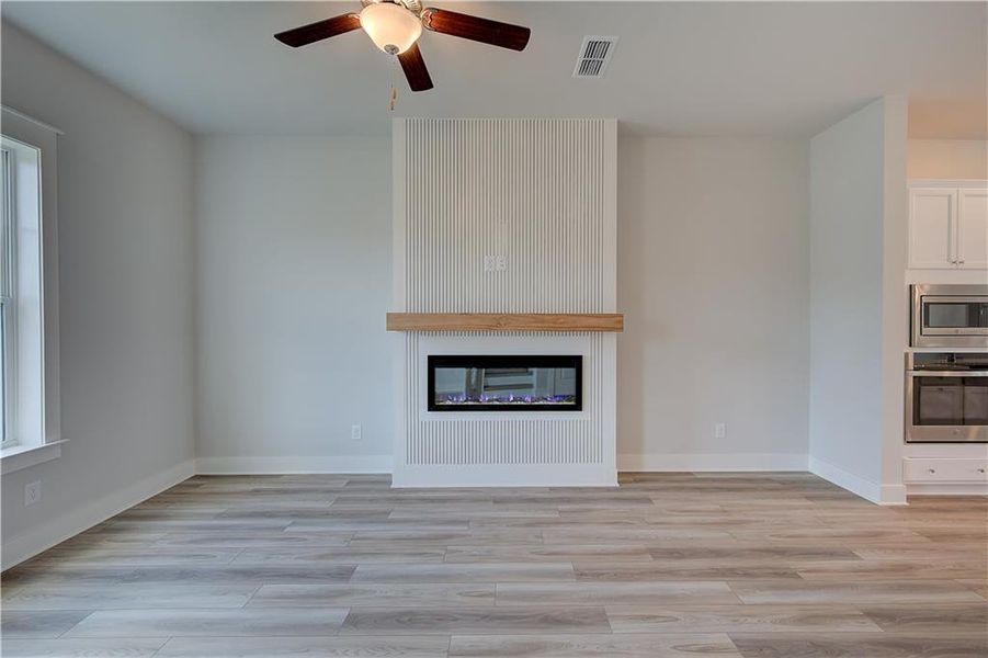 Spacious, unfurnished interior of a new home in Barrett Pointe, Kennesaw (Image 13).