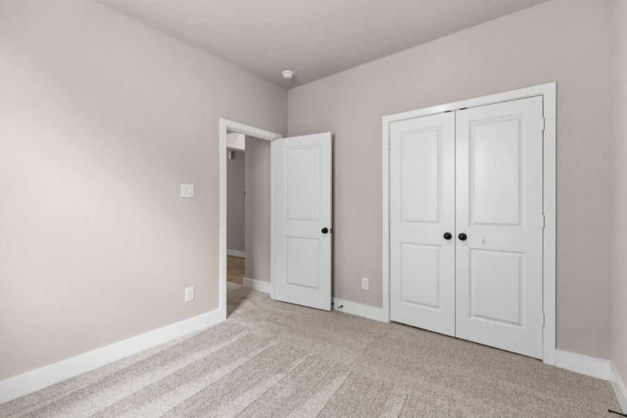Spacious, unfurnished interior of a new home in Meridiana 40', 65', Iowa Colony (Image 19). Spacious, unfurnished interior of a new home in Meridiana 40', 65', Iowa Colony (Image 19).