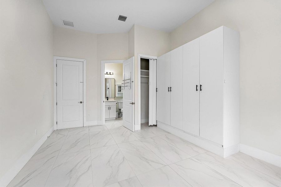 Spacious, unfurnished interior of a new home in , Loxahatchee (Image 15). Spacious, unfurnished interior of a new home in , Loxahatchee (Image 15).