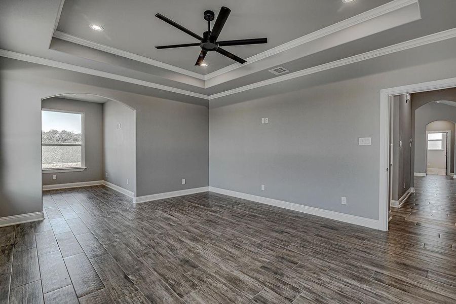 Spacious, unfurnished interior of a new home in , Godley (Image 24).