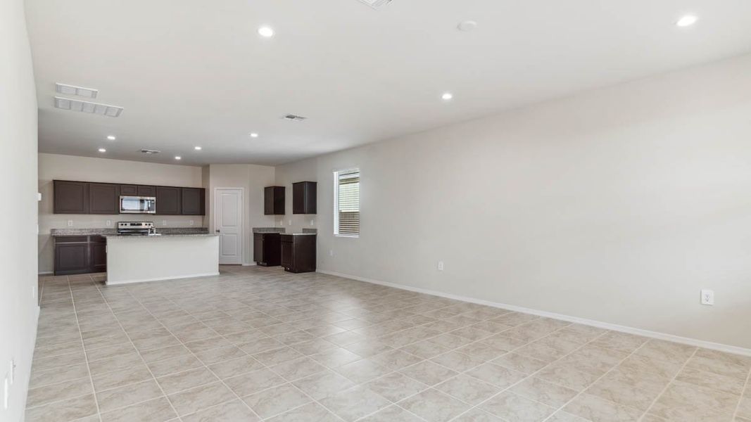 Spacious, unfurnished interior of a new home in Sorrento, Maricopa (Image 11). Spacious, unfurnished interior of a new home in Sorrento, Maricopa (Image 11).