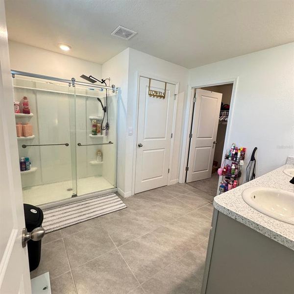 Furnished interior view inside a new home in Zephyr Ridge, Zephyrhills (Image 25).