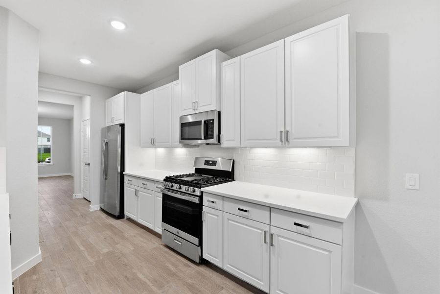 Furnished interior view inside a new home in , Fresno (Image 6).