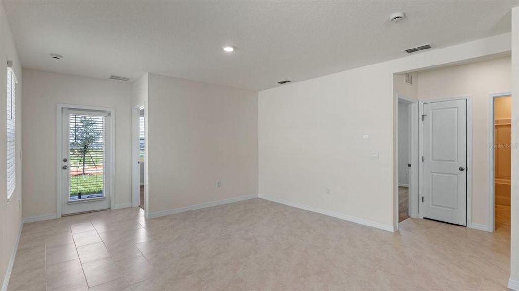 Spacious, unfurnished interior of a new home in Magnolia Pointe, Umatilla (Image 18). Spacious, unfurnished interior of a new home in Magnolia Pointe, Umatilla (Image 18).