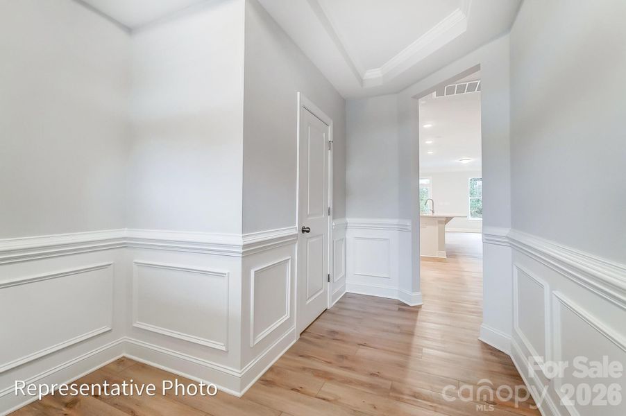 Spacious, unfurnished interior of a new home in Harrisburg Village, Harrisburg (Image 15).