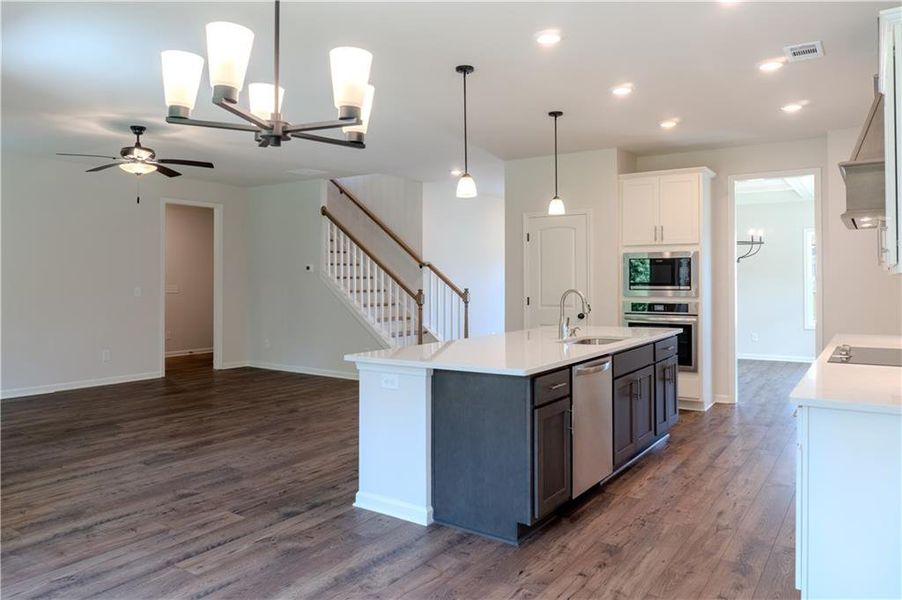 Furnished interior view inside a new home in Harmony Farms, Eatonton (Image 12). Furnished interior view inside a new home in Harmony Farms, Eatonton (Image 12).