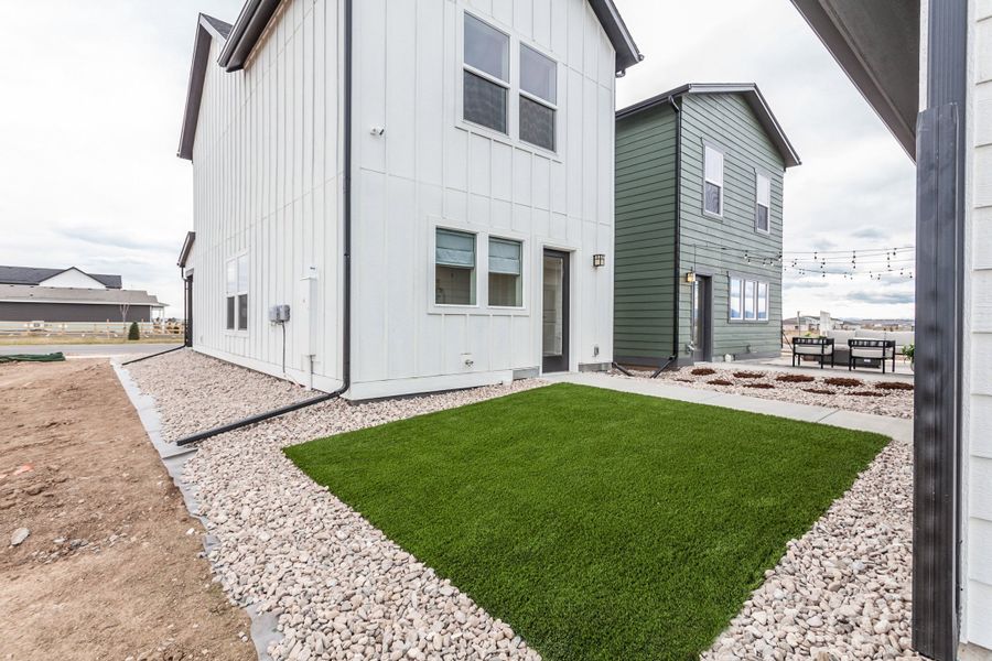 Representative exterior details of a home built from the Magnolia by Hartford Homes in Prairie Song, Windsor (Image 23).