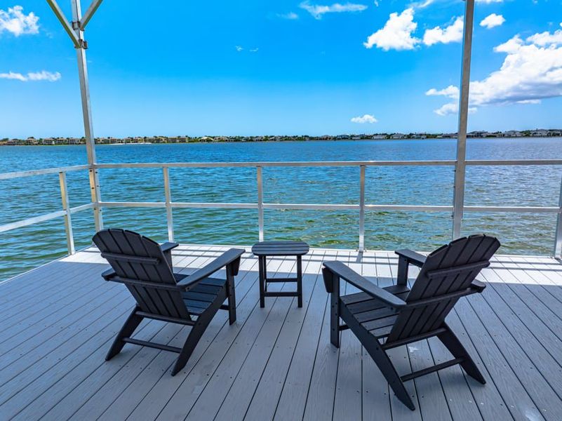 Image 41 of a home in Esplanade Lake Club.