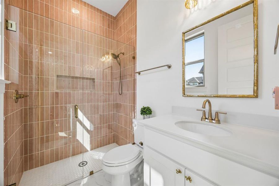 Furnished interior view inside a new home in , Prosper (Image 33).