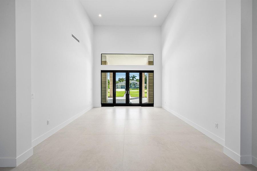 Foyer Foyer