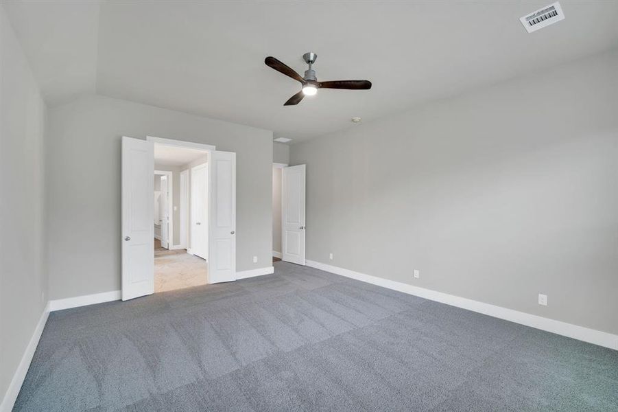 Spacious, unfurnished interior of a new home in Westside Preserve, Midlothian (Image 14).