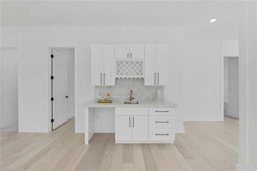 Furnished interior view inside a new home in , Grayson (Image 19).