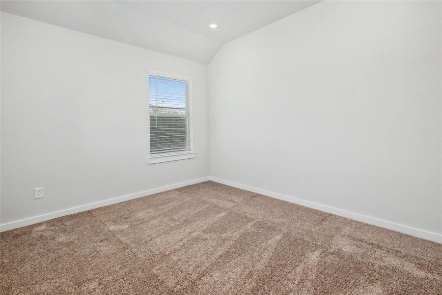 Spacious, unfurnished interior of a new home in Glendale Lakes, Arcola (Image 26). Spacious, unfurnished interior of a new home in Glendale Lakes, Arcola (Image 26).