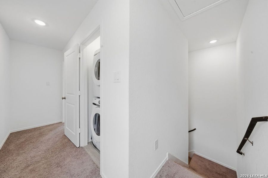 Spacious, unfurnished interior of a new home in Aston Park, San Antonio (Image 15).