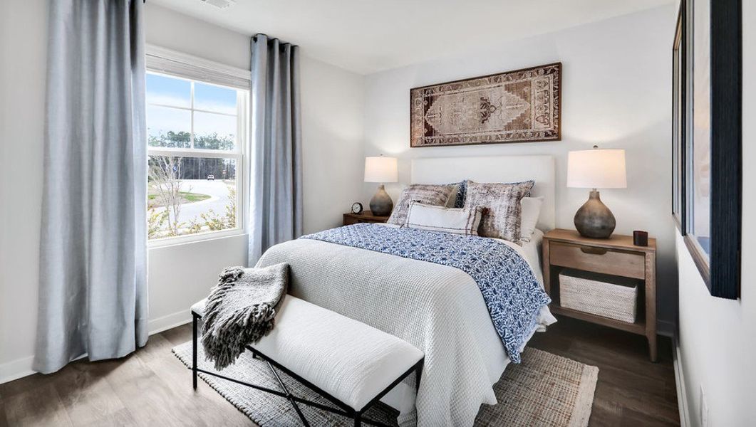 Furnished interior view inside a new home in Eagle Creek, Bolivia (Image 18).