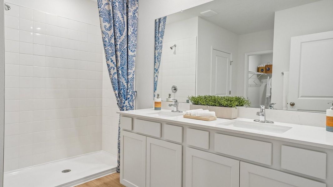 Furnished interior view inside a new home in Brookside, Ruskin (Image 30).