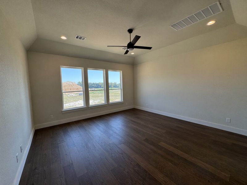 Spacious, unfurnished interior of a new home in Overton Oaks, Paradise (Image 10). Spacious, unfurnished interior of a new home in Overton Oaks, Paradise (Image 10).