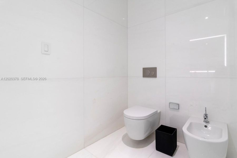 Furnished interior view inside a new home in , Miami (Image 27).