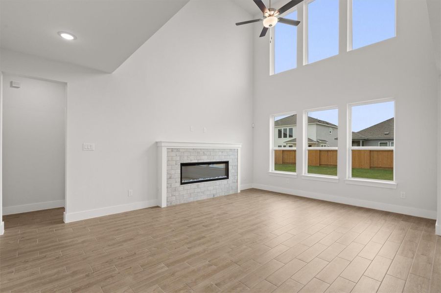 Spacious, unfurnished interior of a new home in Enclave at Cele, Pflugerville (Image 35). Spacious, unfurnished interior of a new home in Enclave at Cele, Pflugerville (Image 35).
