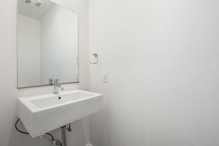 Images are for illustrative purposes only. Photos reflect a similar floor plan and are intended to convey the overall look and feel of the interiors. Images are for illustrative purposes only. Photos reflect a similar floor plan and are intended to convey the overall look and feel of the interiors.