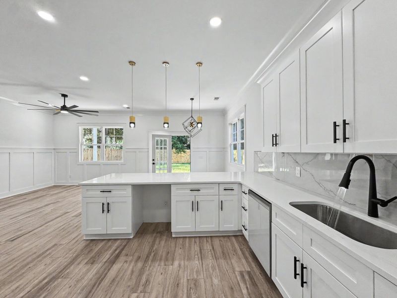 Furnished interior view inside a new home in , North Charleston (Image 14).