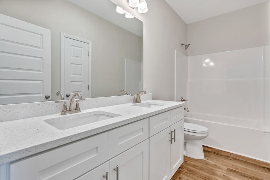 Furnished interior view inside a new home in Oak Hollow, Crestview (Image 11).