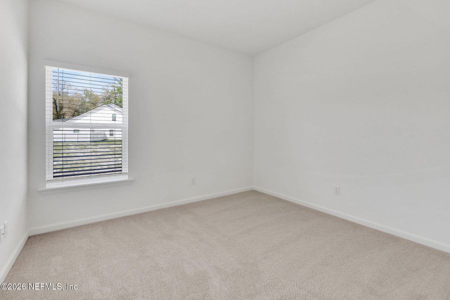 Spacious, unfurnished interior of a new home in Jennings Farm, Middleburg (Image 40).