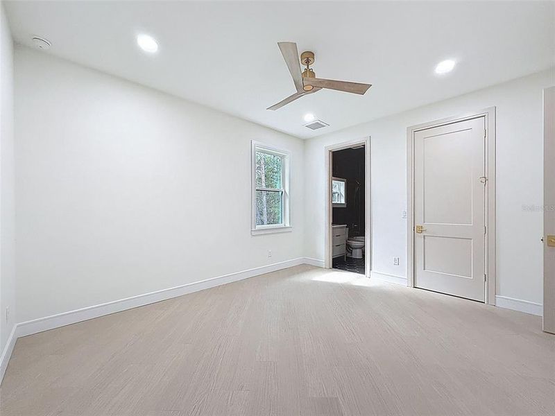 Spacious, unfurnished interior of a new home in , Homosassa (Image 72). Spacious, unfurnished interior of a new home in , Homosassa (Image 72).