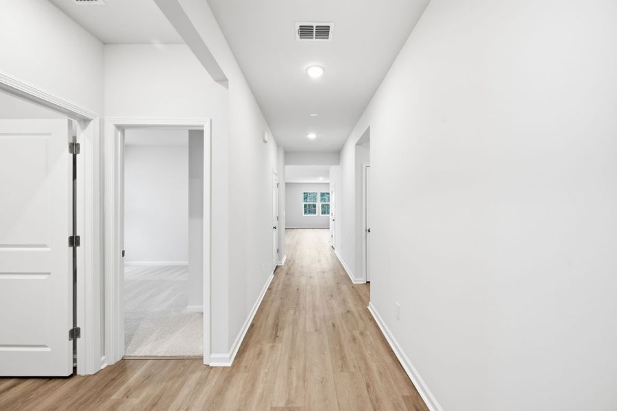 Spacious, unfurnished interior of a new home in Grand Arbor, Blythewood (Image 32).