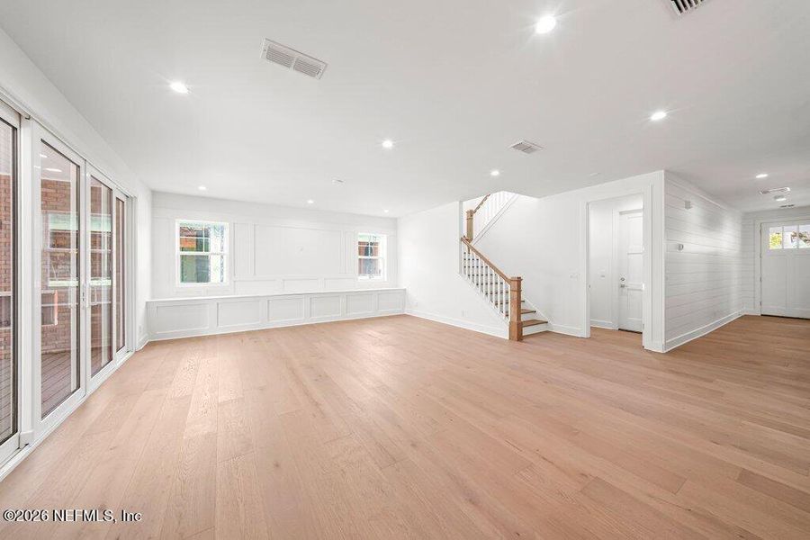 Spacious, unfurnished interior of a new home in , Atlantic Beach (Image 34).