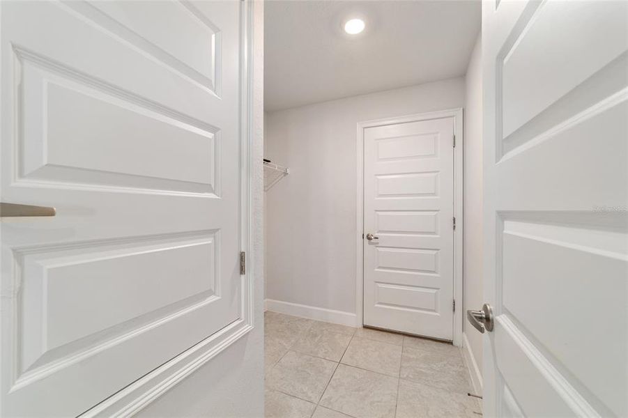 Spacious, unfurnished interior of a new home in Brookhaven, Ocala (Image 45).