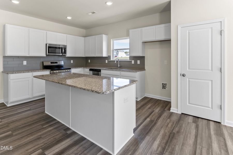 Chef's Kitchen Chef's Kitchen