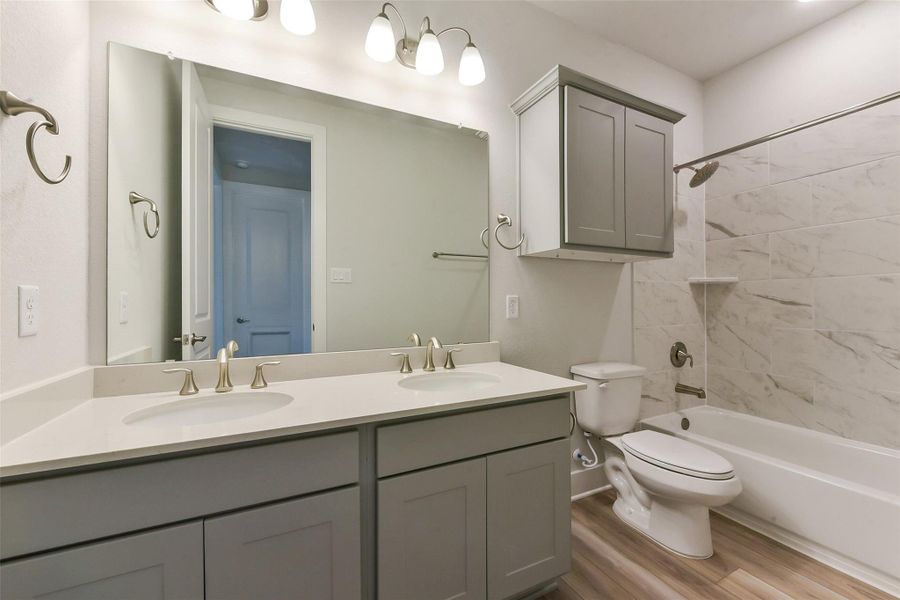 Furnished interior view inside a new home in Lago Mar, Texas City (Image 10). Furnished interior view inside a new home in Lago Mar, Texas City (Image 10).