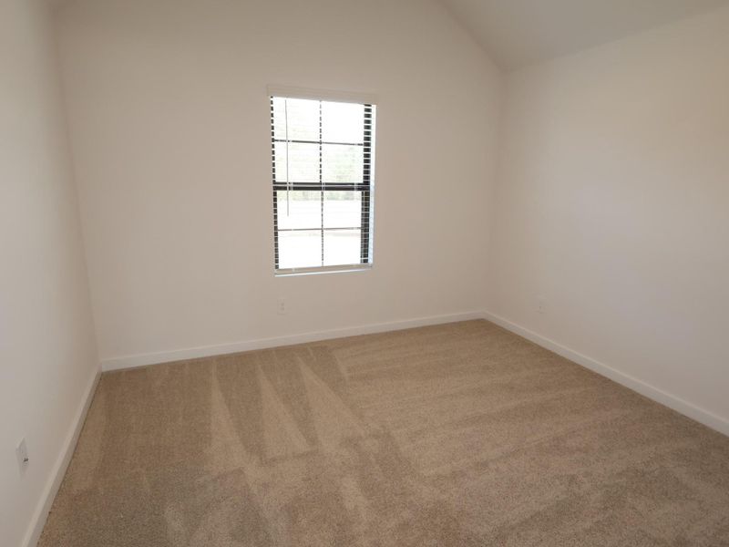 Spacious, unfurnished interior of a new home in Lone Star Landing, Montgomery (Image 42).