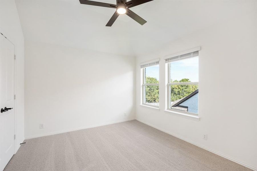 Spacious, unfurnished interior of a new home in Union Park Classic 60, Little Elm (Image 22). Spacious, unfurnished interior of a new home in Union Park Classic 60, Little Elm (Image 22).