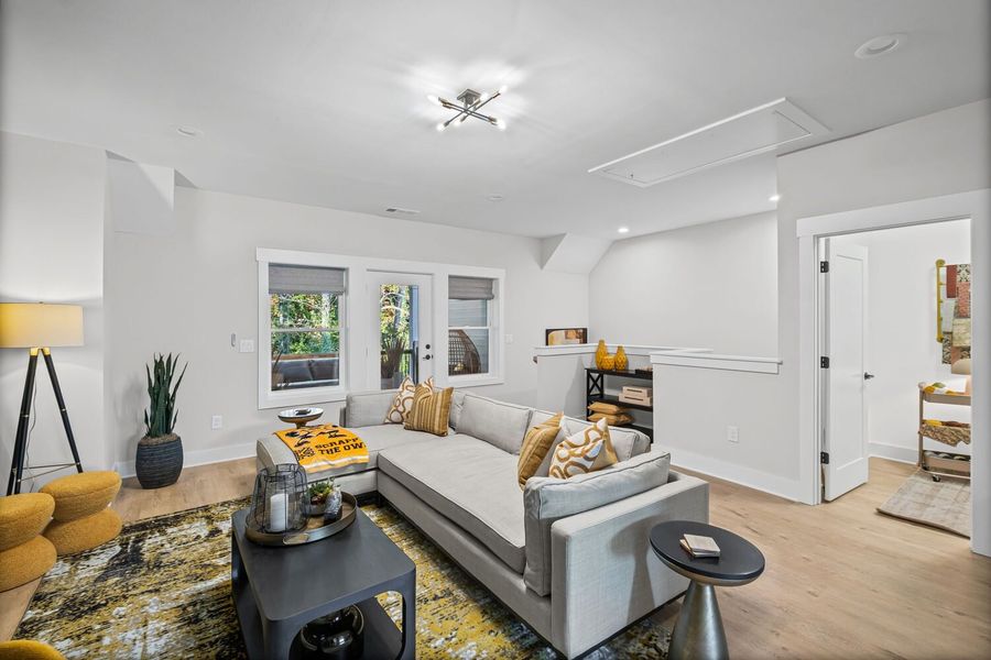 Representative furnished interior of a home built from the The Kennedy by JW Collection in Devin's Shire, Kennesaw (Image 37).