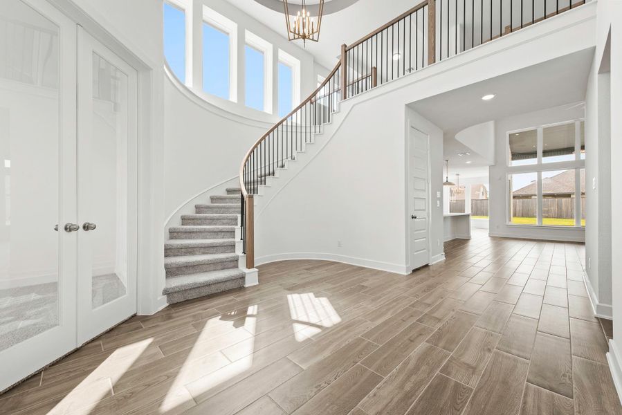 Representative image. Features, specifications, selections and colors may vary. Representative image. Features, specifications, selections and colors may vary.