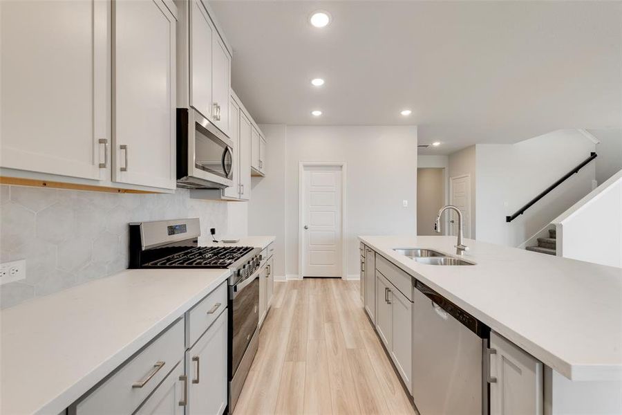 Furnished interior view inside a new home in Walden Pond, Forney (Image 10).
