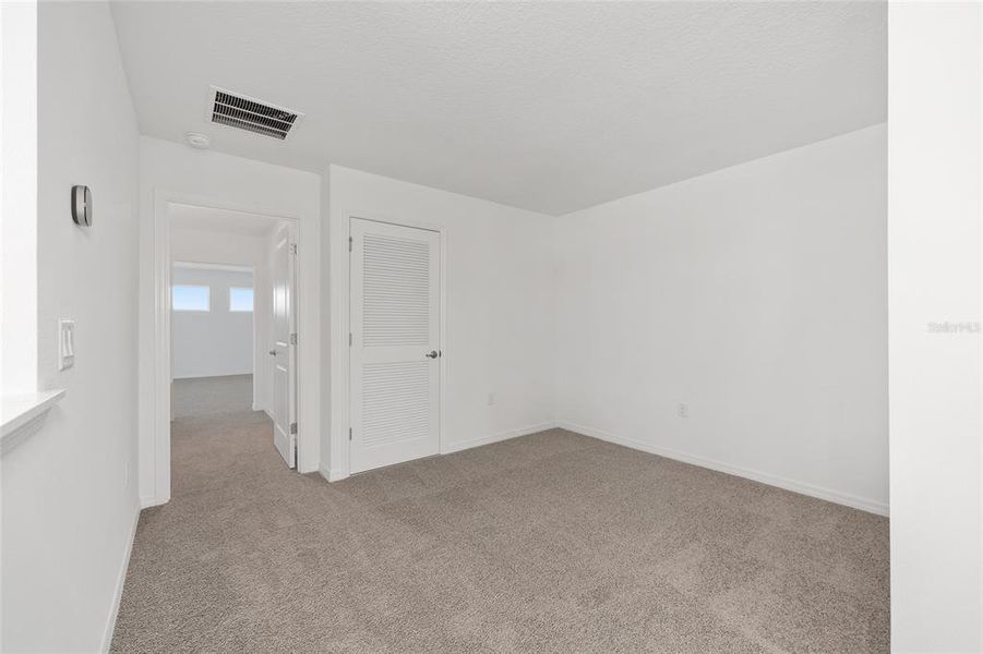 Spacious, unfurnished interior of a new home in Calesa Township, Ocala (Image 45).