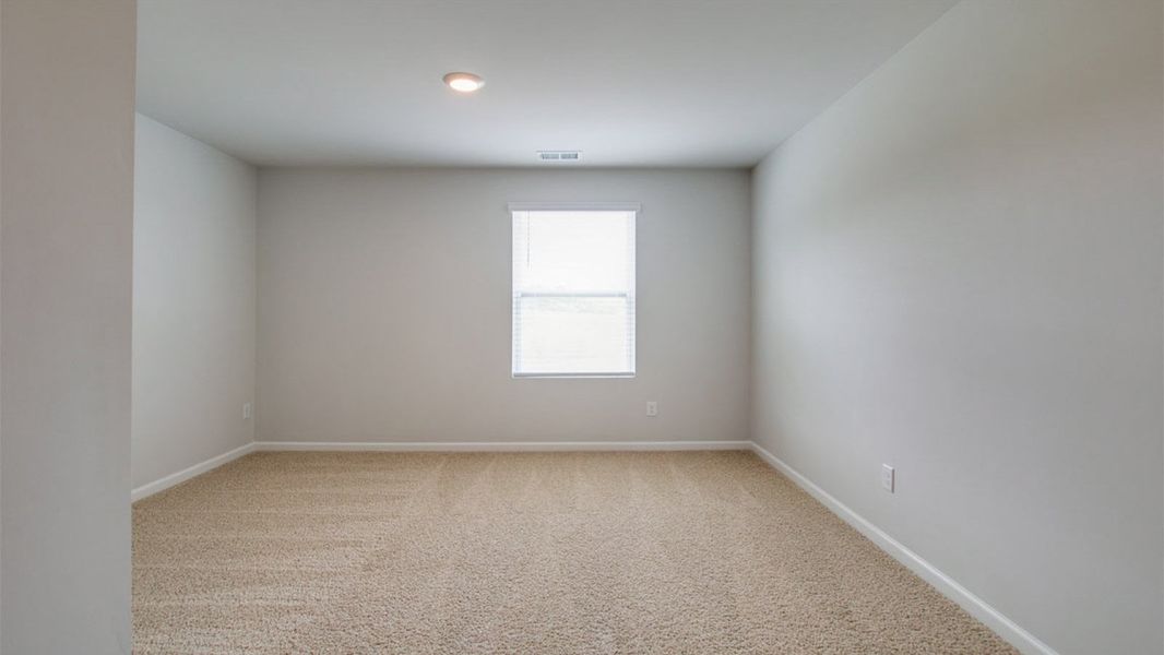 Spacious, unfurnished interior of a new home in Timberwalk, Cookeville (Image 20).