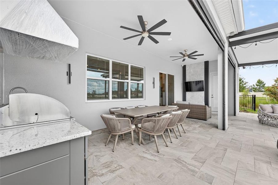 Exterior details and patio area of a home in , Orlando (Image 22).