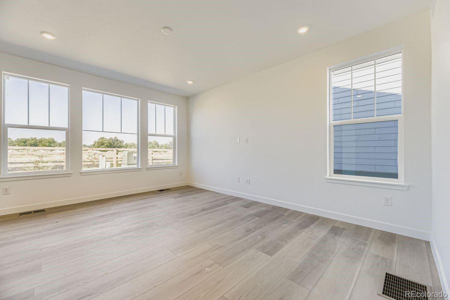 Spacious, unfurnished interior of a new home in Vermilion Creek: The Pioneer Collection, Centennial (Image 14).