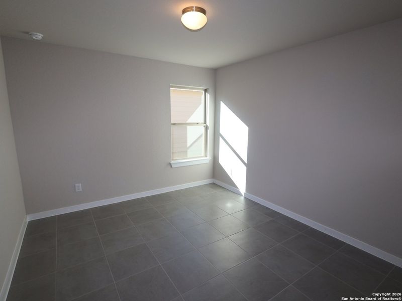 Spacious, unfurnished interior of a new home in Winding Brook, San Antonio (Image 23).