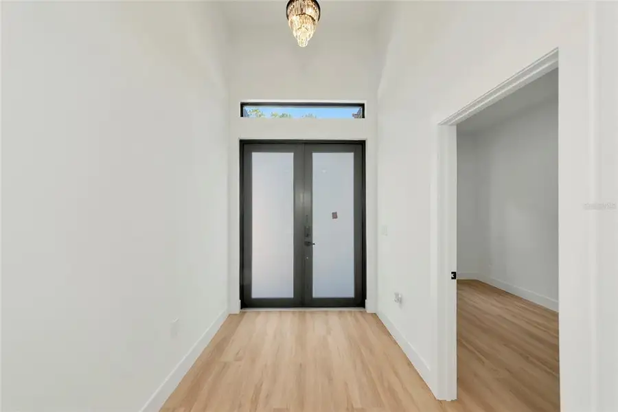 Spacious, unfurnished interior of a new home in , North Port (Image 27).
