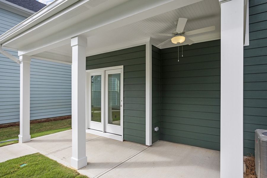 Exterior details and patio area of a home in Georgias Landing, Raleigh (Image 18).