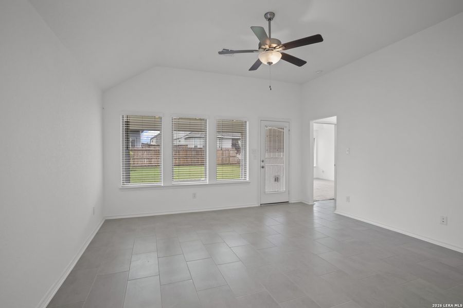 Spacious, unfurnished interior of a new home in The Parklands, Schertz (Image 13). Spacious, unfurnished interior of a new home in The Parklands, Schertz (Image 13).