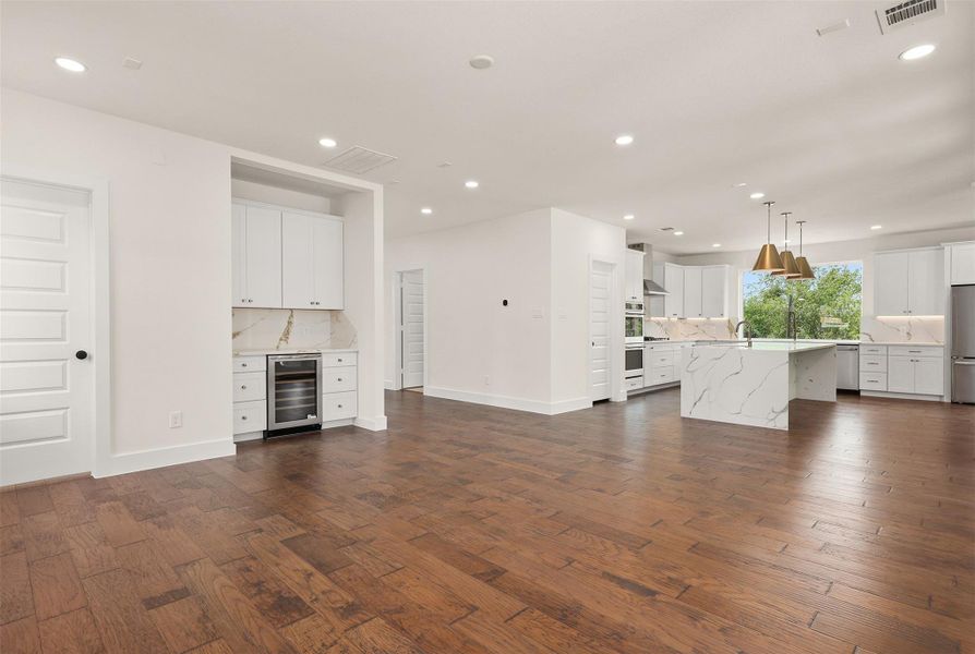 Spacious, unfurnished interior of a new home in , El Lago (Image 18). Spacious, unfurnished interior of a new home in , El Lago (Image 18).